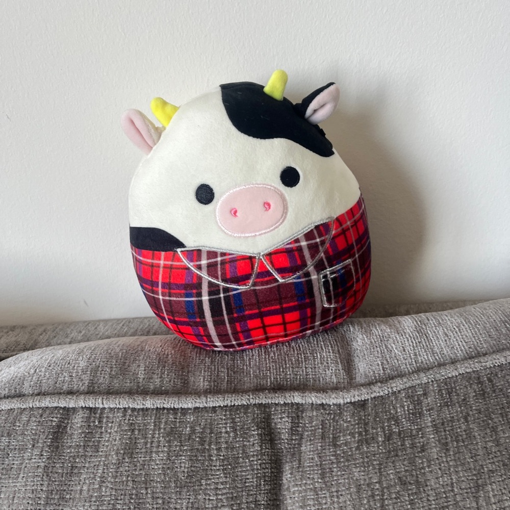 Harvest Connor the Cow Squishmallow 7.5”